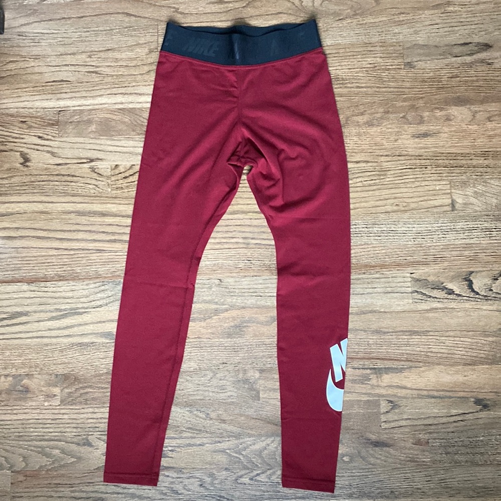 Nike High Waisted Logo Leggings